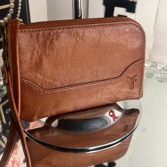 Frye Brown Leather Wristlet like new - Picture 3 of 10